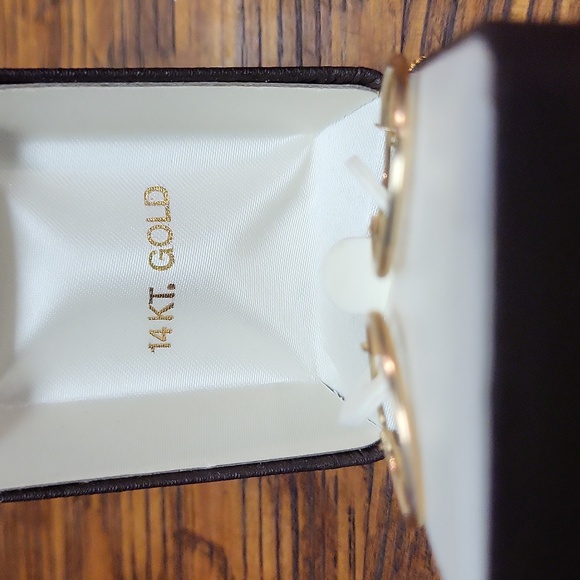 14 KT YELLOW GOLD HOOP EARRINGS BRAND NEW - Picture 2 of 3